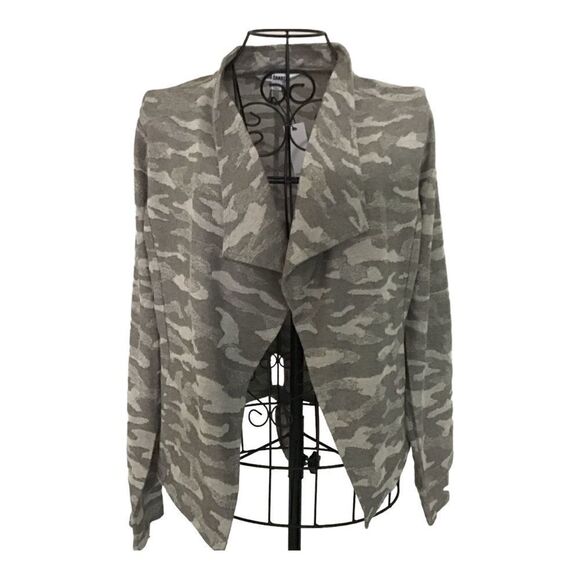 BB Dakota Now You See Me Camo Draped Tie Back Jacket - Picture 4 of 11